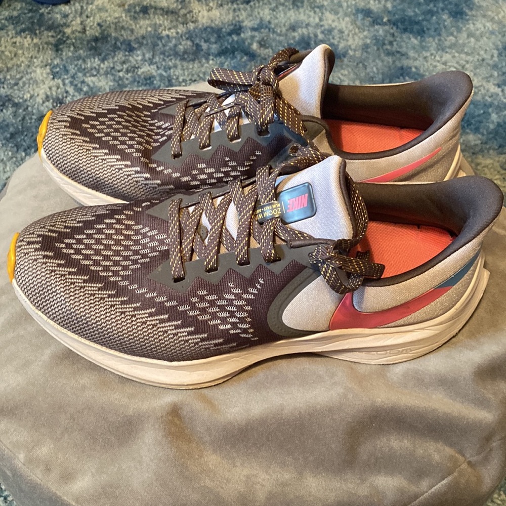 Nike Zoom Winflo Running Shoes